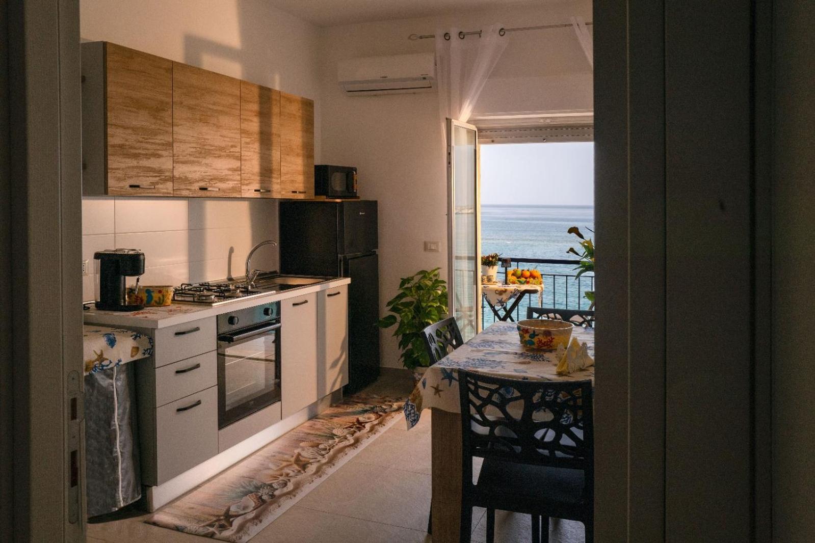 Zia Rina Apartment Naxos Giardini Naxos Εξωτερικό φωτογραφία