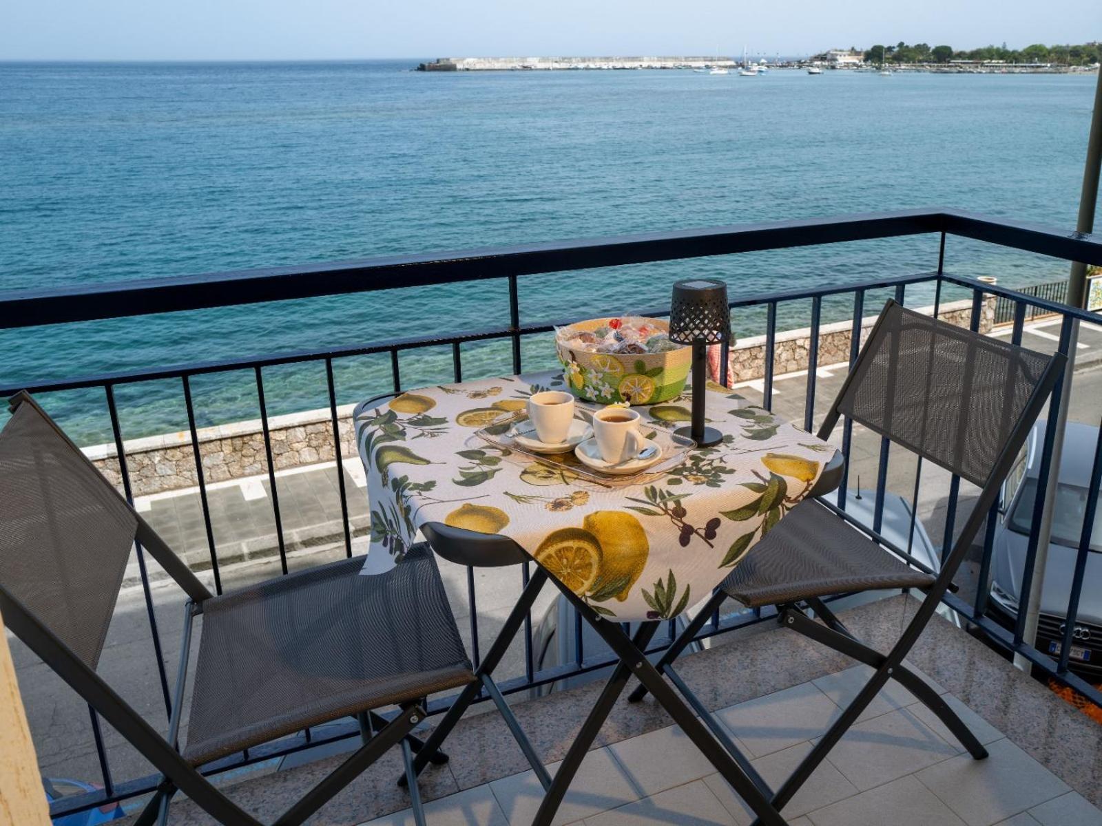 Zia Rina Apartment Naxos Giardini Naxos Εξωτερικό φωτογραφία
