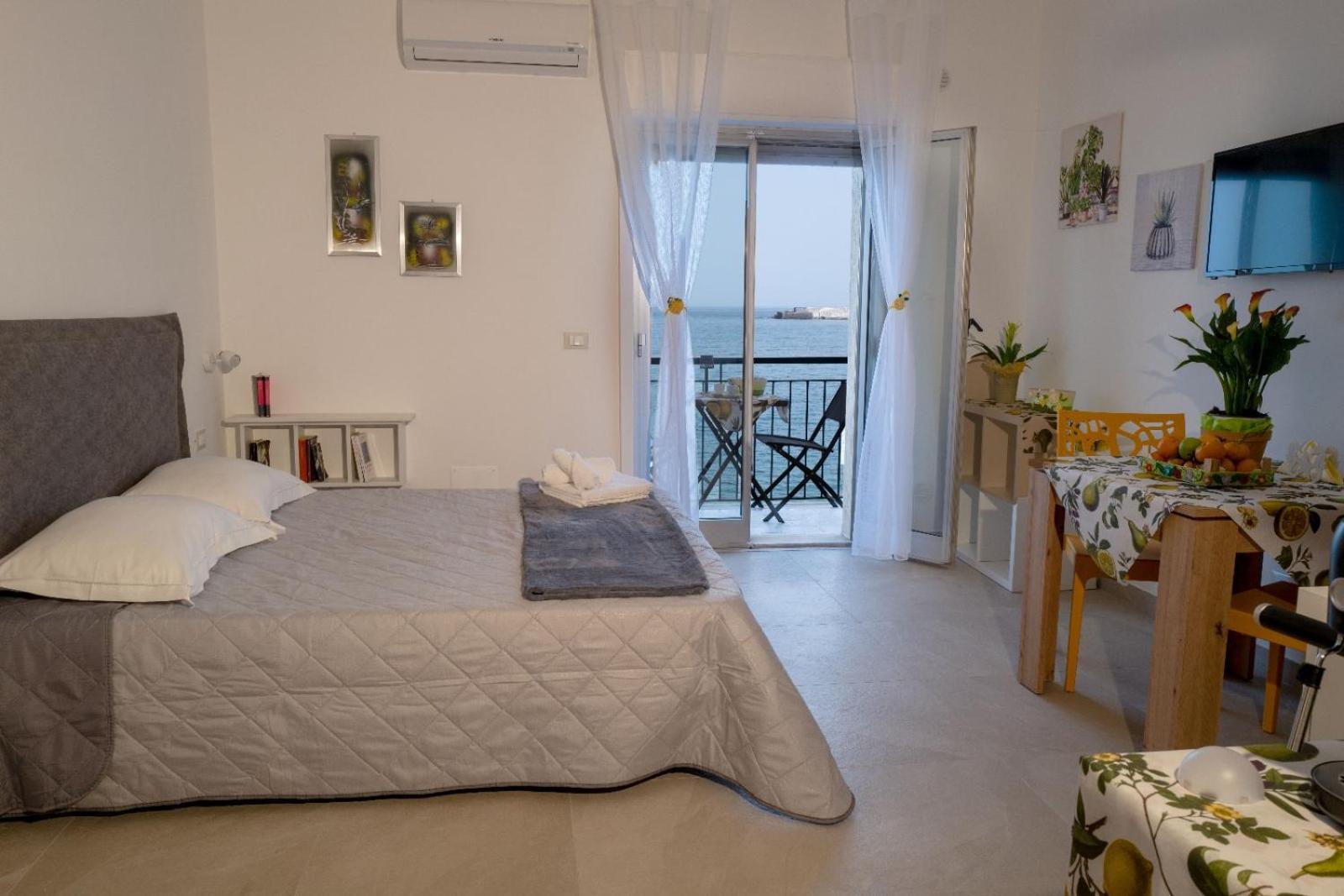 Zia Rina Apartment Naxos Giardini Naxos Εξωτερικό φωτογραφία