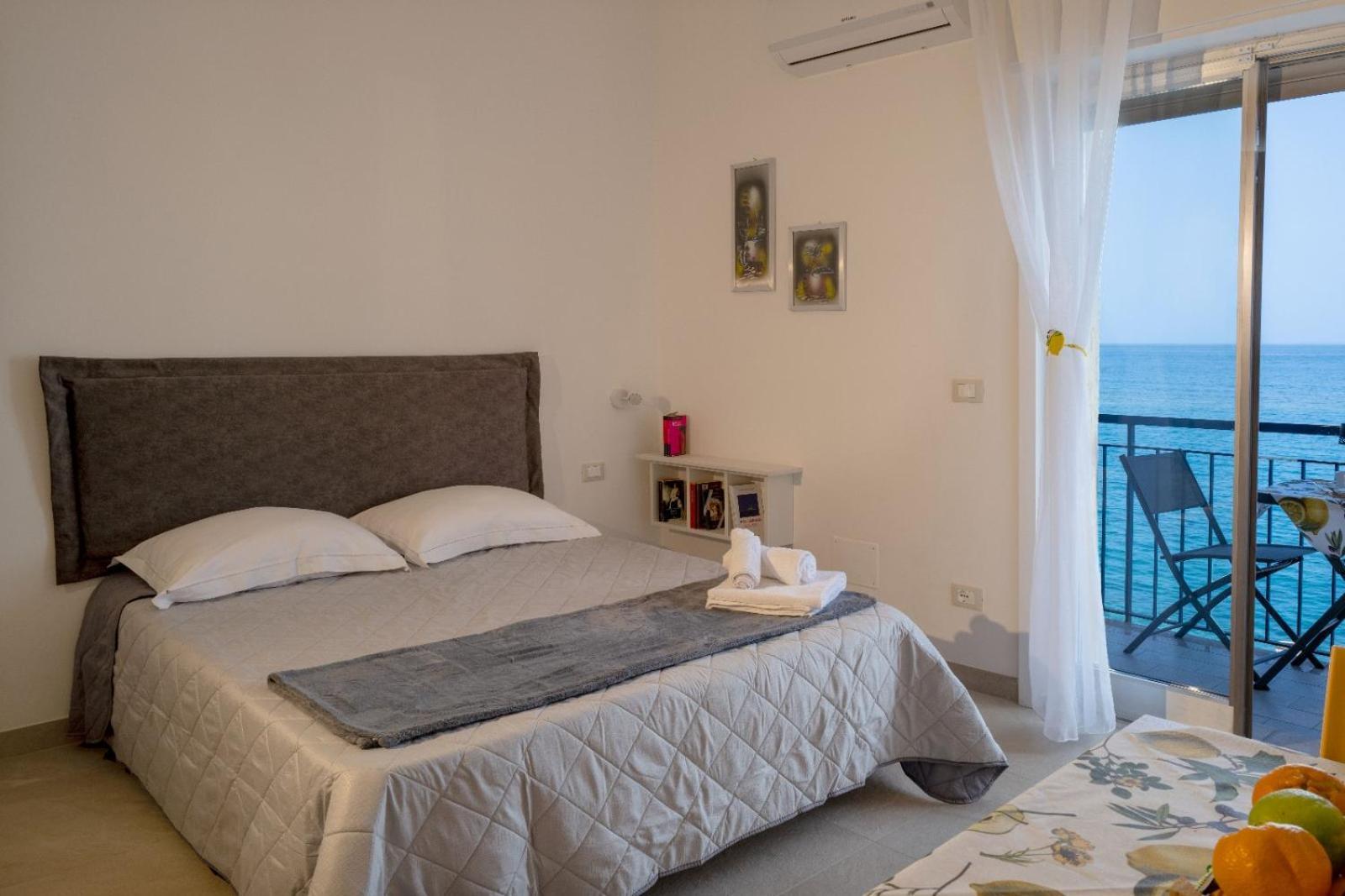 Zia Rina Apartment Naxos Giardini Naxos Εξωτερικό φωτογραφία
